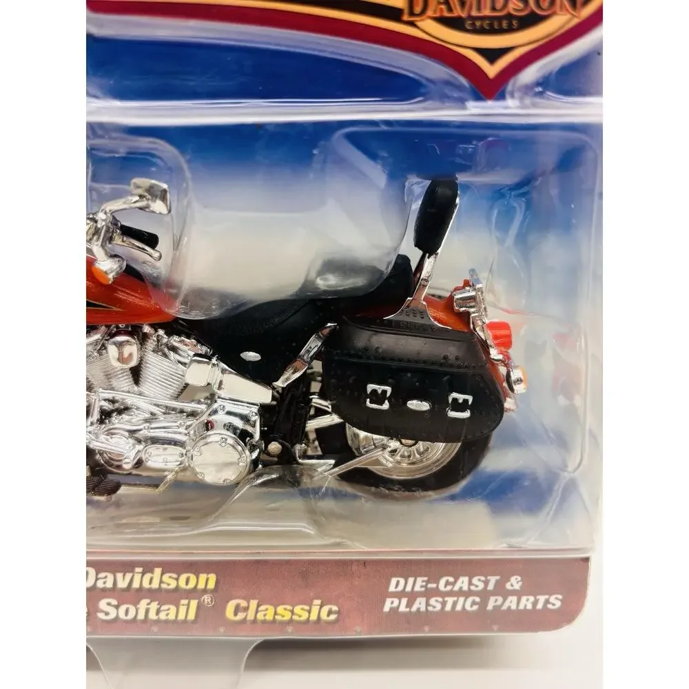 Hot Wheels 1:18 Harley Davidson Heritage Softail Classic Diecast Motorcycle New